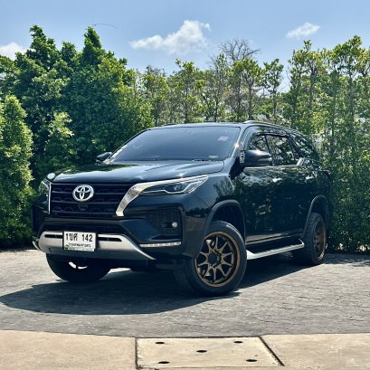 TOYOTA FORTUNER 2.4 V ปี64