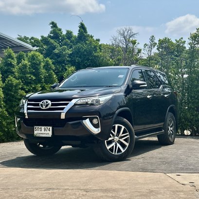 TOYOTA FORTUNER 2.8 V 4WD ปี59