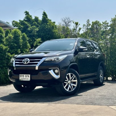 TOYOTA FORTUNER 2.8 V 4WD ปี59