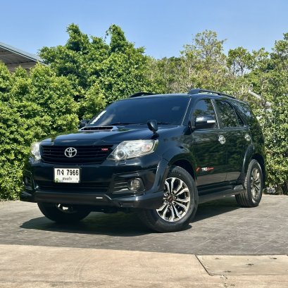 TOYOTA FORTUNER 3.0 TRD SPORTIVO 4WD ปี58