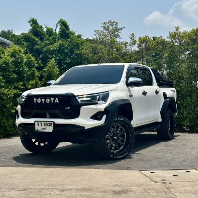 TOYOTA HILUX REVO 4DR 2.4 PRERUNNER MID ปี67