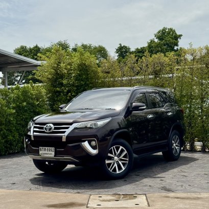 TOYOTA FORTUNER 2.8 V 4WD ปี60