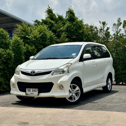 TOYOTA AVANZA 1.5 S ปี56