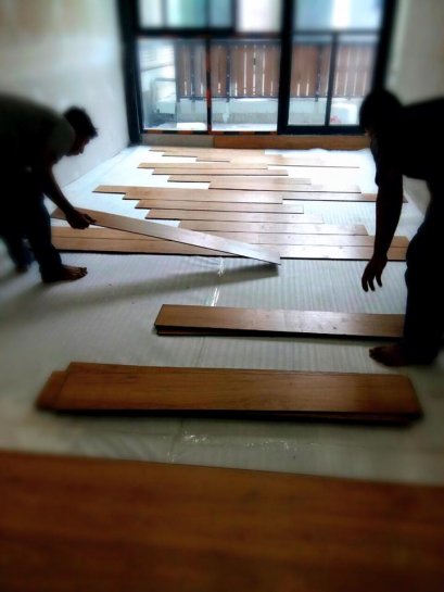 จะปู พื้นไม้ลามิเนต 8 มม. หรือ 12 มม. ดี?