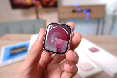 Apple Watch Series 9 GPS 41mm Pink Aluminium Case with Light Pink Sport Band เครื่องสวย อุปกรณ์ยกครบกล่อง พร้อมประกันศูนย์ ขายเพียง 9,999.-