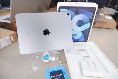 Apple iPad Air 4 Wi-Fi 256GB พร้อมกล่องApple เครื่องสวยมาก สุขภาพแบต93% 14,800.-