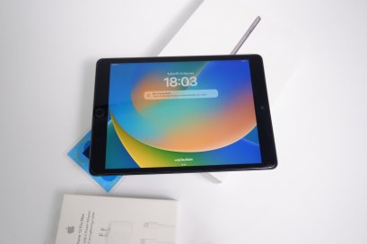 Ipad gen8 wifi+cellular 128gb เพียง9500.-