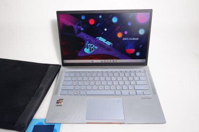 Asus Zenbook Ryzen7-3700 ram8 ssd512 จอ14 Full HD คีย์บอร์ดมีไฟ วัสดุเครื่องดีมาก