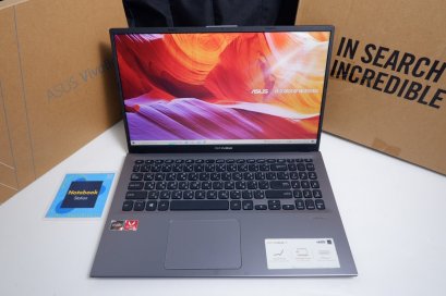 Asus Ryzen7-3700 ram8 ssd512 จอ15.6 Full HD อุปกรณ์ครบกล่อง พร้อมกระเป๋าเป้