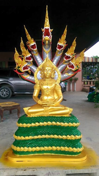 พระมหาจักรพรรดิ์นาคปรก หน้าตัก 20 นิ้ว 