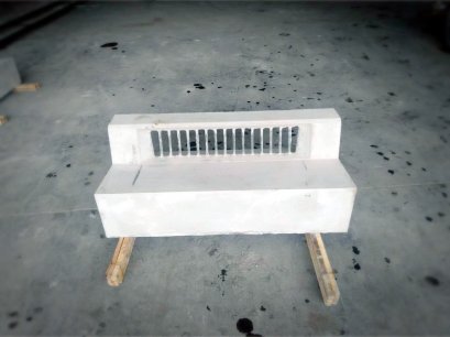 ขอบคันหินตระแกรงรางตื้น