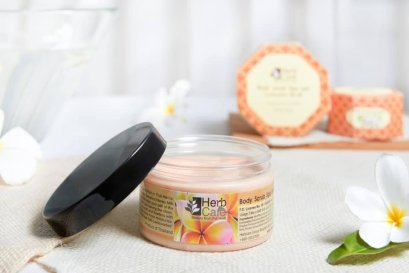 Body Scrub Spa Salt : Leelawadee