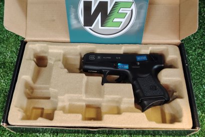 ปืนสั้นระบบกรีนแก๊สWEรุ่นGLOCK26Gen3ยิงฟูออโต้ได้โปรพร้อมของแถมพร้อมค่าส่งฟรี