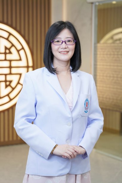 แพทย์จีนอาวุโส ณัฐฐิมา เตชะพิพัฒน์ชัย (หมอจีน เจิง ฉ่าย อิง)