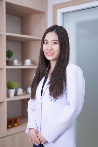 แพทย์จีน สิตา สร้อยอัมพรกุล (หมอจีน หลิน อิ่ง เหวิน)