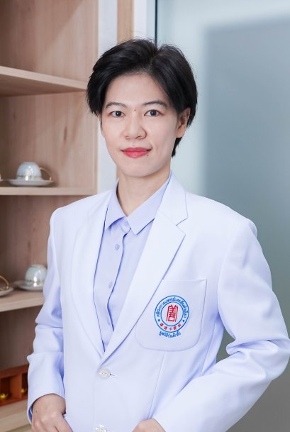 แพทย์จีน ธารทิพย์ ศิริปการ (หมอจีน หลี่ เหมย อิง)