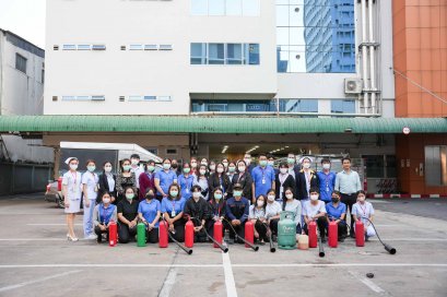 คลินิกการแพทย์แผนจีนหัวเฉียว จัดอบรมดับเพลิงและฝึกซ้อมอพยพหนีไฟ ประจำปี 2566