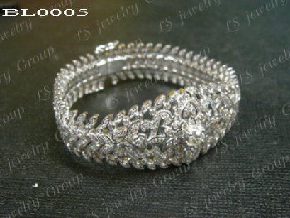 สร้อยข้อมือเพชร Perfect Heart & Arrow