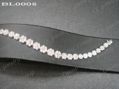 สร้อยข้อมือเพชร Perfect Heart & Arrow