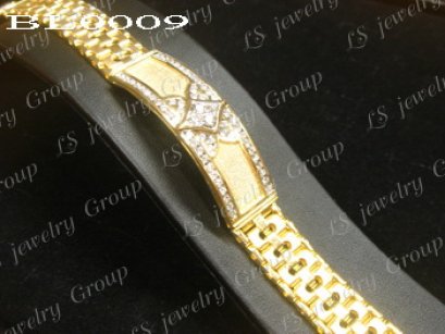 สร้อยข้อมือเพชร Perfect Heart & Arrow