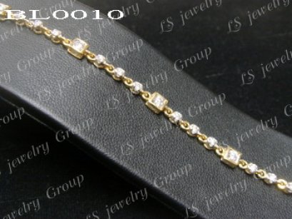 สร้อยข้อมือเพชร Perfect Heart & Arrow