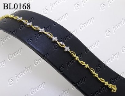 สร้อยข้อมือเพชร Heart & Arrow