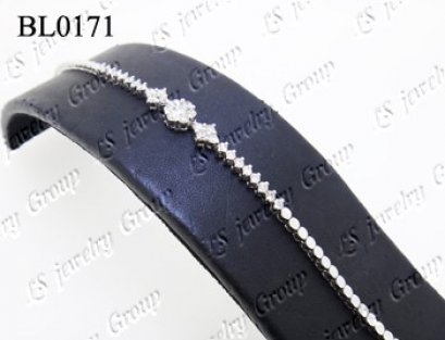 สร้อยข้อมือเพชร Heart & Arrow