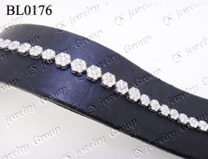 สร้อยข้อมือเพชร Heart & Arrow