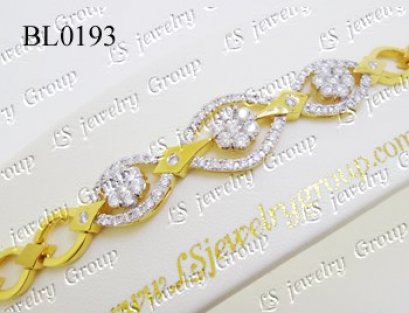 สร้อยข้อมือเพชร Heart & Arrow