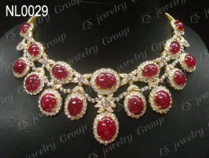 สร้อยคอทัมทิมพม่าธรรมชาติ