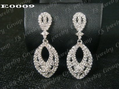 ต่างหูเพชร Heart & Arrow