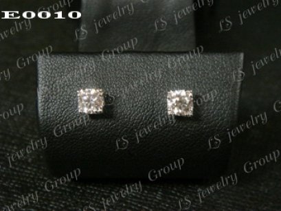 ต่างหูเพชร Heart & Arrow