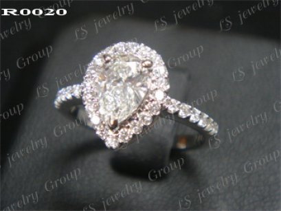 แหวนเพชรเกสรรูปหยดน้ำ