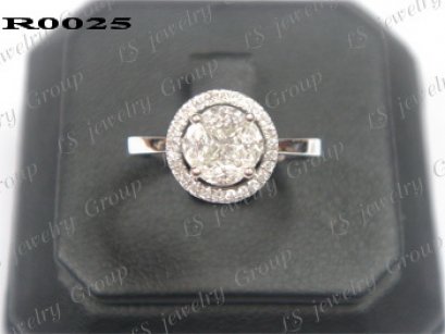 แหวนเพชรประกบเหลี่ยมพิเศษ (ไม่เห็นรอยต่อ)