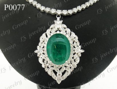 จี้มรกตโคลัมเบียธรรมชาติ