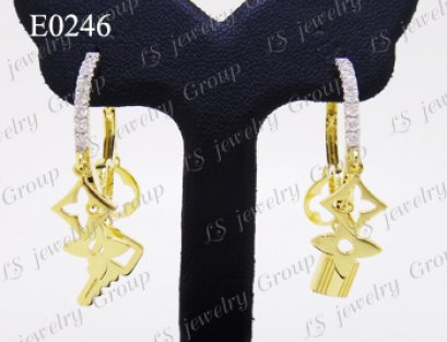 ต่างหูเพชร Heart & Arrow - รัชเชี่ยน