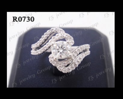 แหวนเพชรชู (Diamonds Ring) เพชร Heart&Arrow - Russian Cut