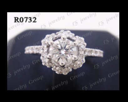 แหวนเพชรล้อม (Diamonds Ring) เพชร Heart&Arrow - Russian Cut