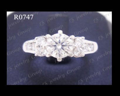 แหวนเพชรชู (Diamonds Ring) เพชร Heart & Arrow - Russian Cut