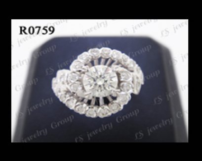 แหวนเพชรแฟนซี (Diamonds Ring) ล้อมเพชร Heart & Arrow - Russian Cut