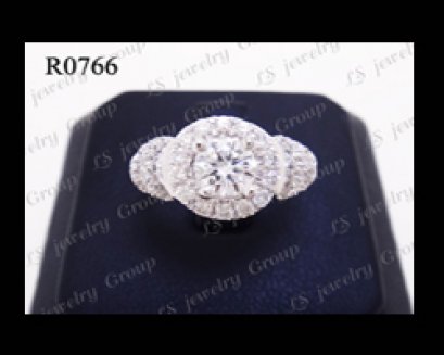 แหวนเพชรล้อม (Diamonds Ring) เพชร Heart & Arrow - Russian Cut