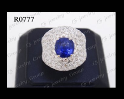 แหวนไพลินซีลอนธรรมชาติเจียระไน (Certified Natural Ceylon Blue Sapphire Ring) ล้อมเพชร Heart&Arrow - Russian Cut