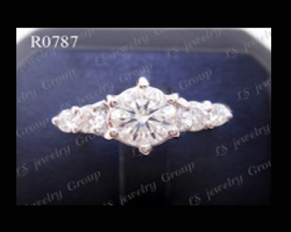 แหวนเพชร (Diamonds Ring) เพชร Heart & Arrow - Russian Cut