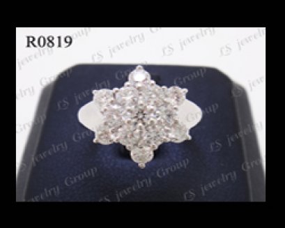 แหวนเพชรกระจุก (Diamonds Ring) เพชร Heart & Arrow &ndash; Russian Cut