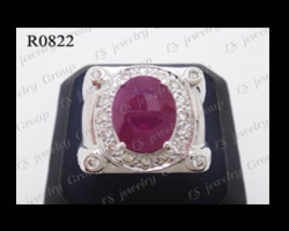 แหวนทับทิมพม่าธรรมชาติเจียระไน (Natural Burma Ruby Ring) ล้อมเพชร Heart & Arrow - Russian Cut