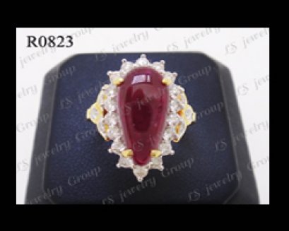 แหวนทับทิมพม่าธรรมชาติหลังเบี้ย (Natural Burma Ruby Ring) ล้อมเพชร Heart&Arrow - Russian Cut