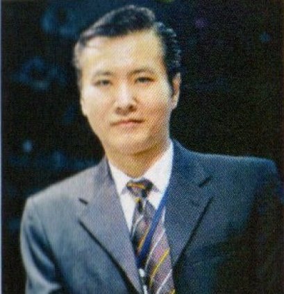 ดร.พีรวัฒน์ สุรเศรษฐ M.D. L.S. Jewelry Group บนหนังสือ WHO’S WHO IN THAILAND 2019