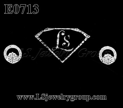 ต่างหูเพชรแท้ธรรมชาติ (Natural Diamonds) 0.48 Ct.