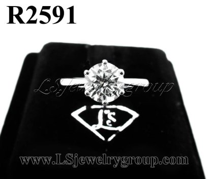 แหวนเพชรแท้ธรรมชาติ (Natural Diamonds) 1.02 Ct.