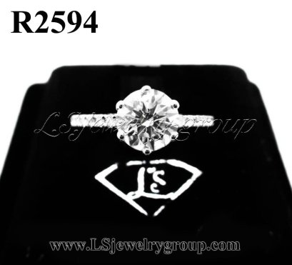 แหวนเพชรแท้ธรรมชาติ (Natural Diamonds) 1.17 Ct.